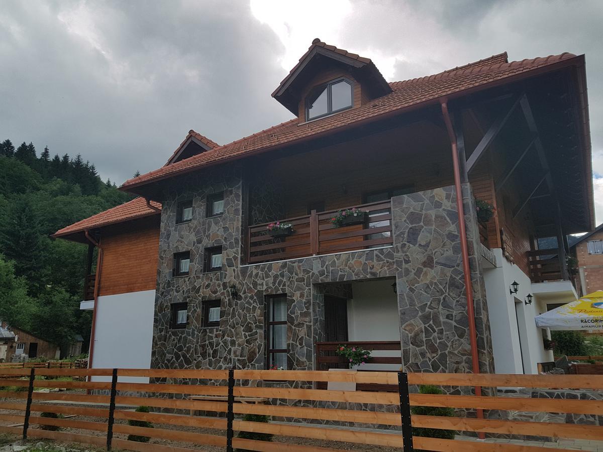 Pensiunea Pietrosul Rodnei Majszin Kültér fotó