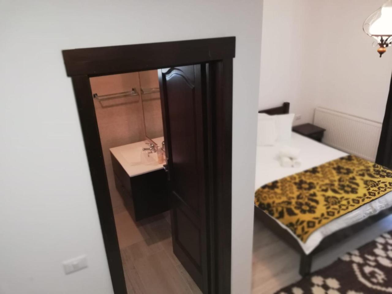 Pensiunea Pietrosul Rodnei Majszin Kültér fotó